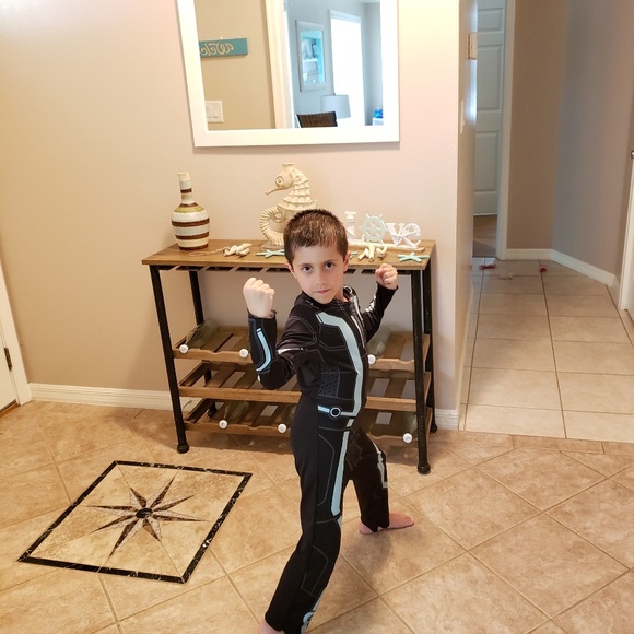 Meet your Posher, Justin - Picture 8 of 8